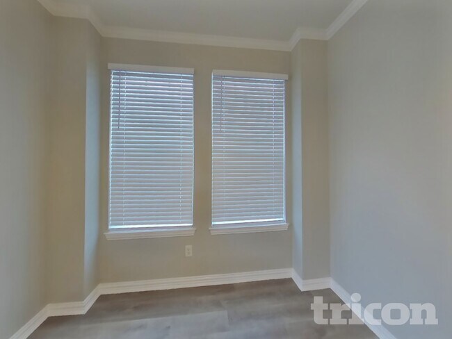 Photo - 2705 Lauren Way