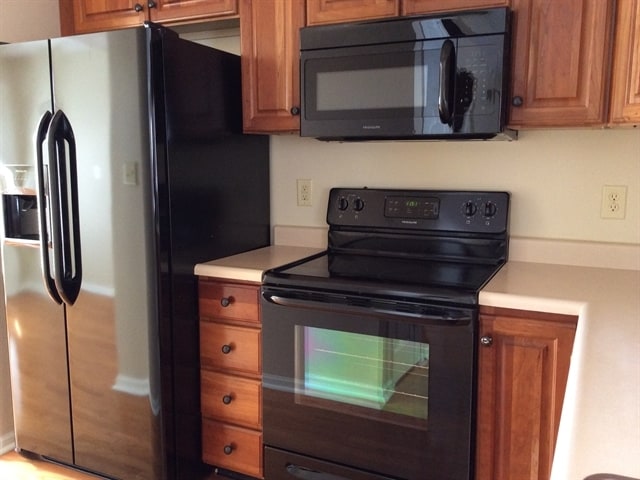 Photo - 6685 Wimbledon Dr