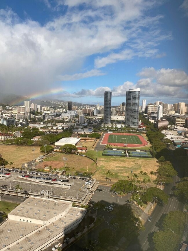 Photo - 909 Kapiolani Blvd