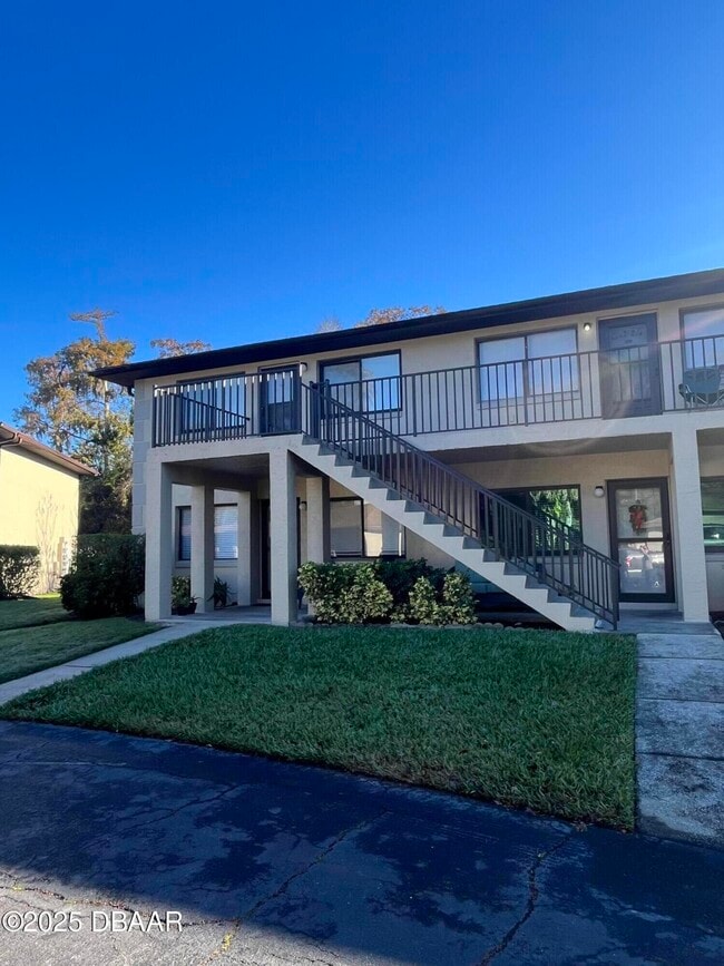 Building Photo - 1601 Big Tree Rd Unit 205