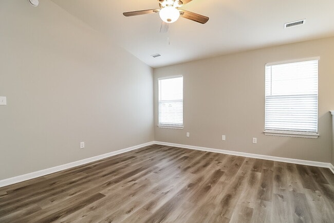 Photo - 232 Weststone Blvd