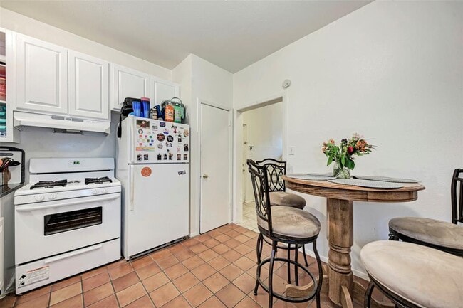 Photo - 3102 Cedar St