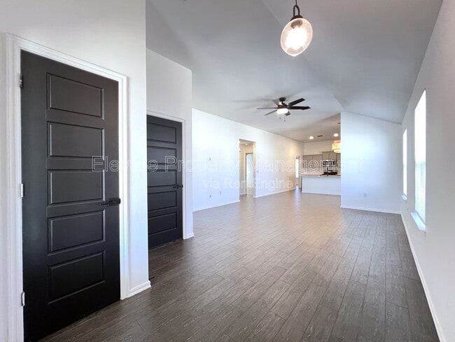 Photo - 4613 Crystal Hill Dr