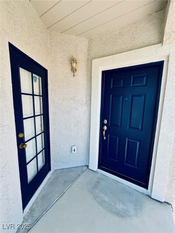 Photo - 2271 Surrey Meadows Ave