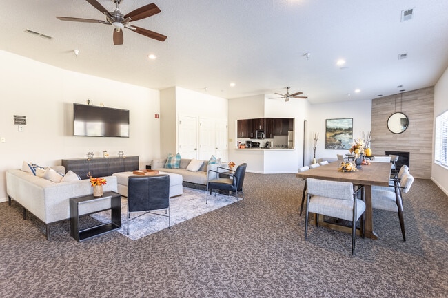 Photo - Royal Oak Apartments