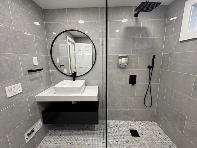 Photo - 140 S Collingwood Ave