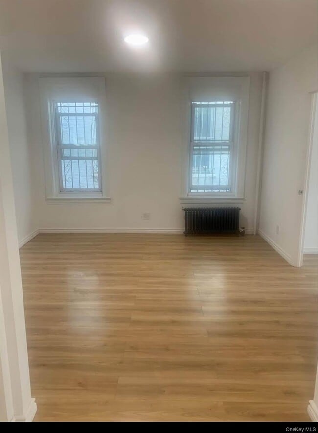 Photo - 159 E 93rd St