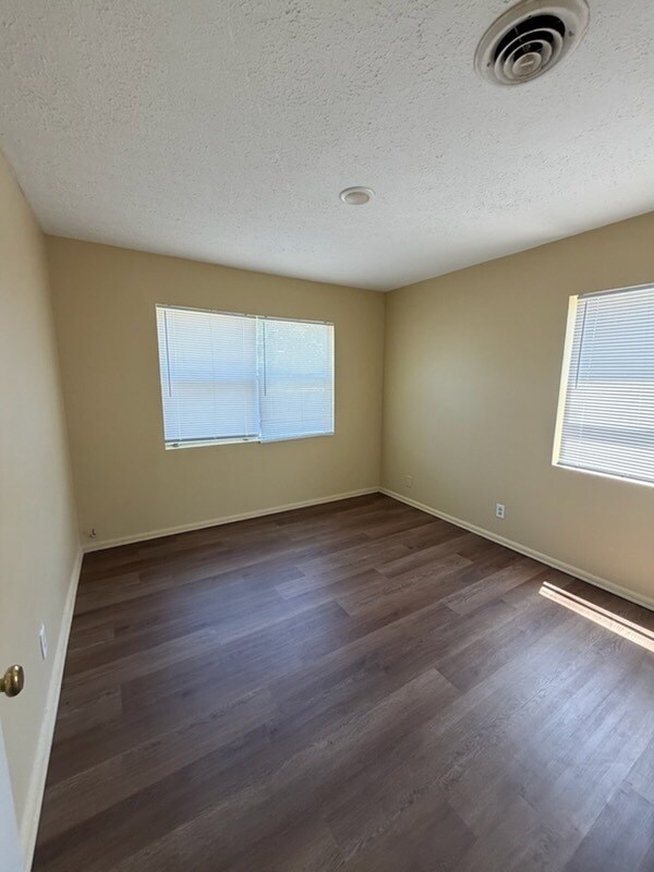 Photo - 228 Frieda Ln