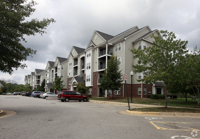 The Fields at Lorton Station - The Fields at Lorton Station Apartments