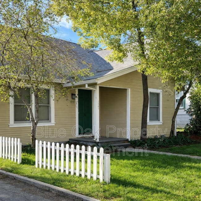 Building Photo - 1187 Hobart St