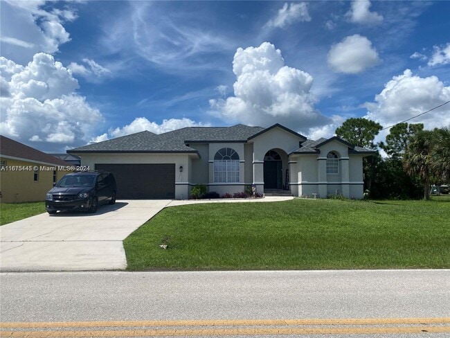 Photo - 1076 Rotonda Cir