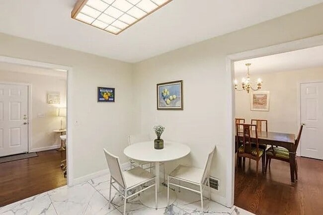 Photo - Charming 4BR Ranch with Garage in Jackson Cul-de-Sac