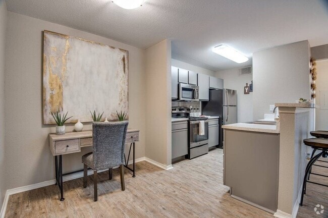 Building Photo - Park at Spring Creek Rental