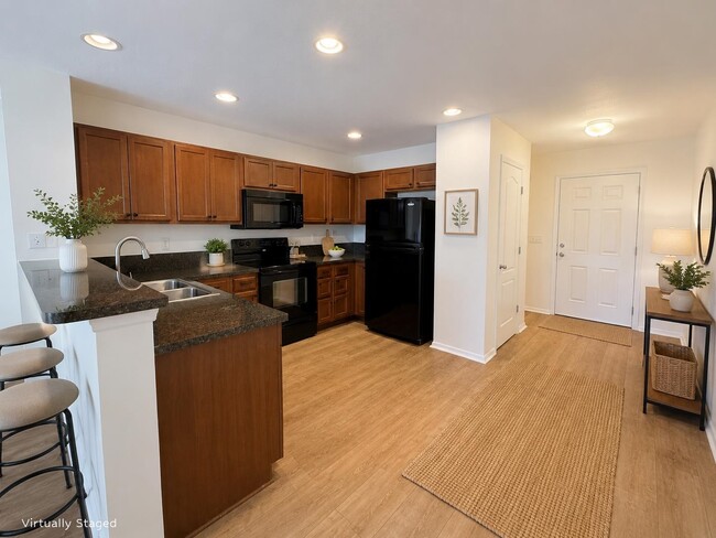 Photo - 728 Cabernet Pl