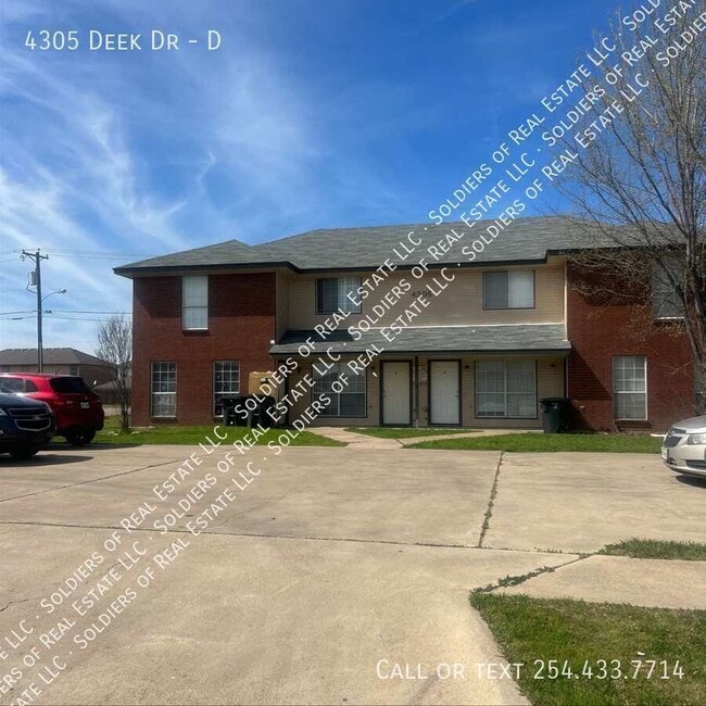 Building Photo - 4305 Deek Dr Unit D Rental