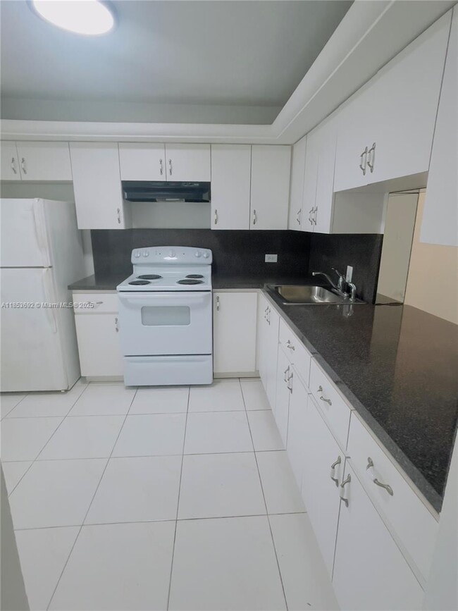 Photo - 443 NE 195th St Unit 338