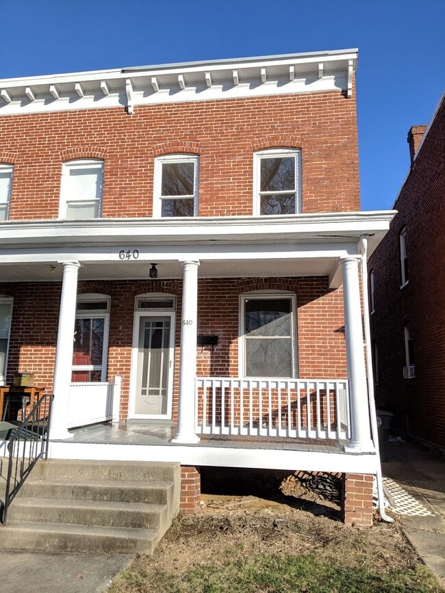 Photo - Charming Historic townhouse in downtown Frederick available mid June!