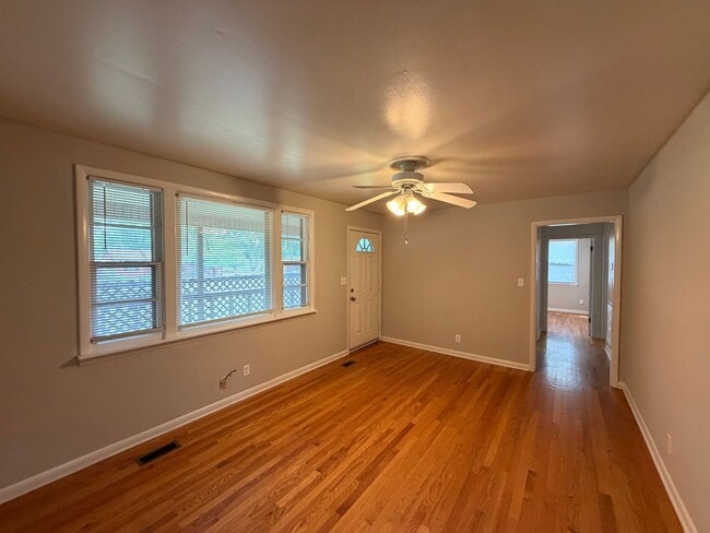 Photo - Available Immediately! 3 Bedroom 1 Bath + Bonus & Screened in Porch