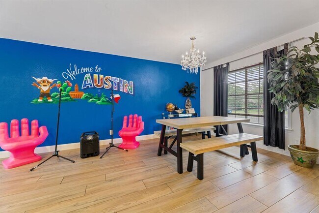 Photo - 201 Fairlane Dr