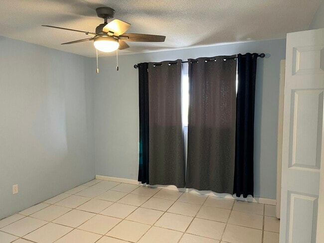 55 Vining Ct Unit 1