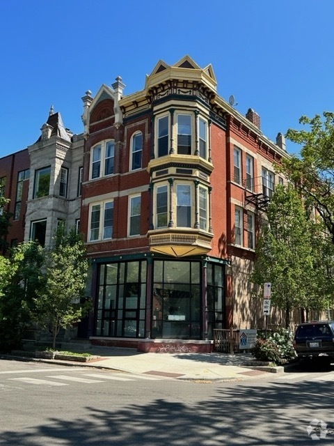 Building Photo - 651 N Paulina St Unit 2S Rental