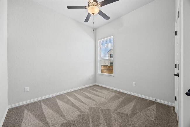 Photo - 12900 Bloomington Dr