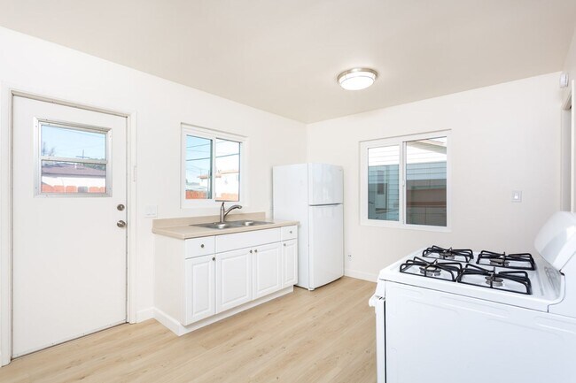 Photo - Cherokee Unit 3747 Cherokee Ave