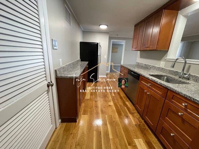 Photo - 23 Roughan St Unit 1