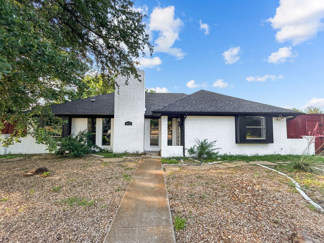 Photo - 1927 Vista Oaks Dr (Carrollton, TX)