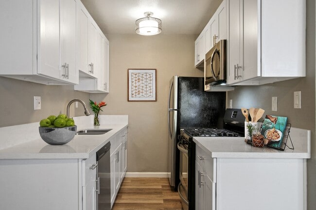 Photo - Third Avenue Apartments