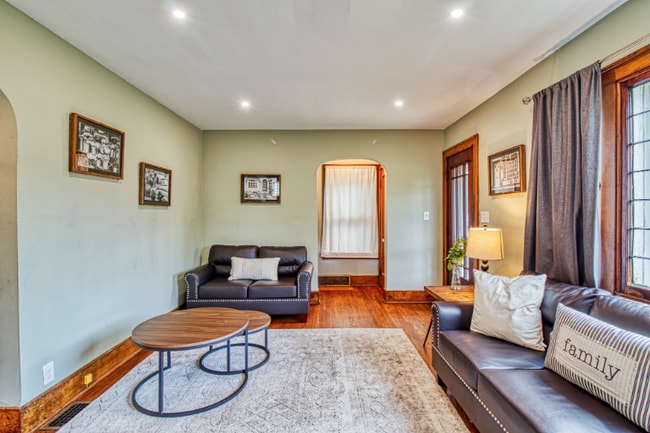 Photo - 237 W Girard Blvd