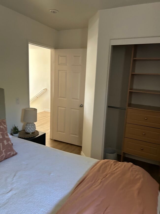 Photo - 319 W Shoshone St