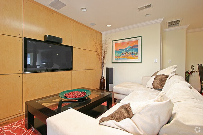Building Photo - 807 Warren Ave Unit 809 Rental