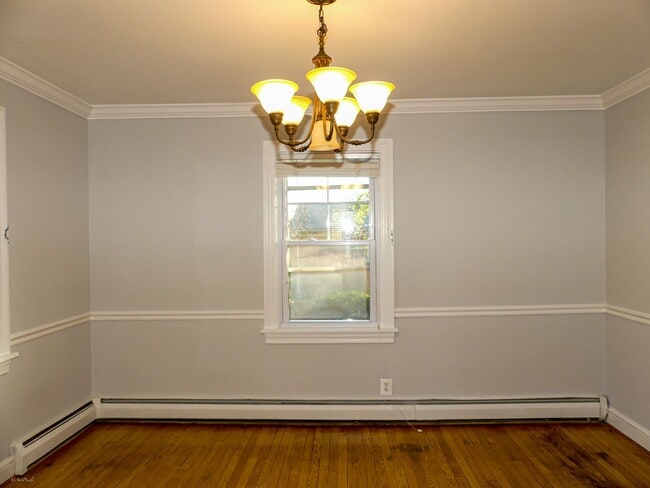 Photo - 903 Crestview Dr