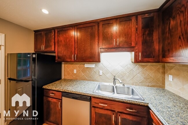 Photo - 5827 Dewey Heights Rd