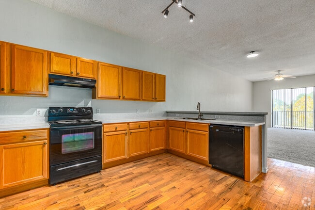 2 BR, 2 BA - 1,500SF - Magnolia Parke