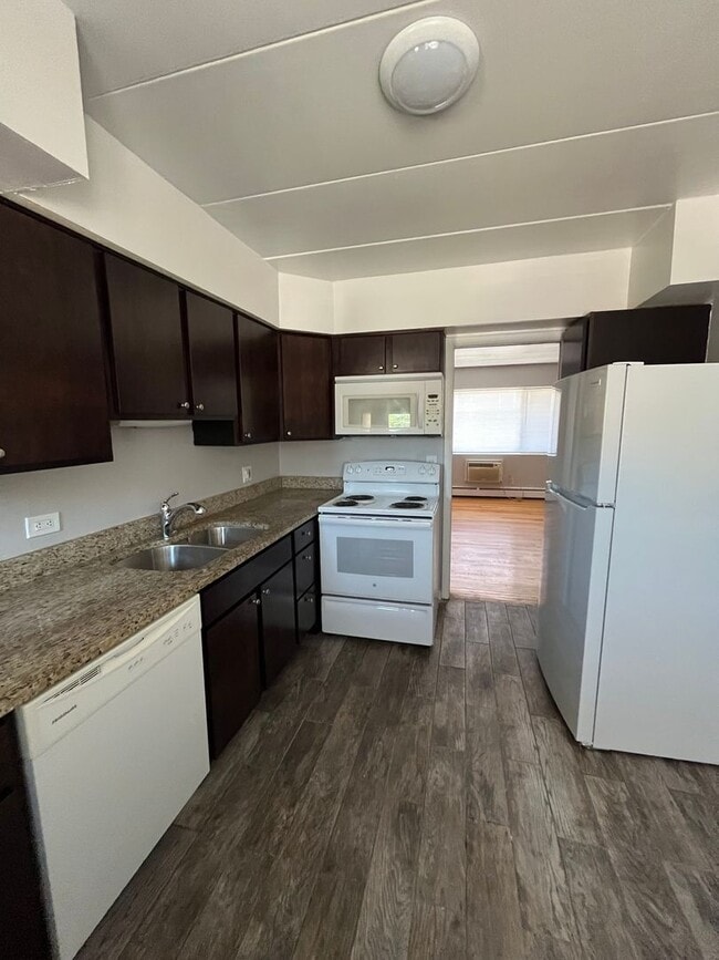 Photo - Salem Village Apartments LLC Unit 6B