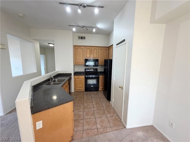 Photo - 10245 S Maryland Pkwy Unidad 240