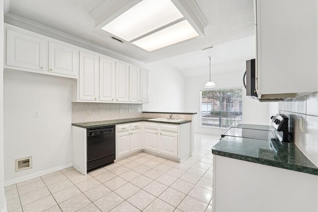 Building Photo - 14420 Walters Rd Unit 55