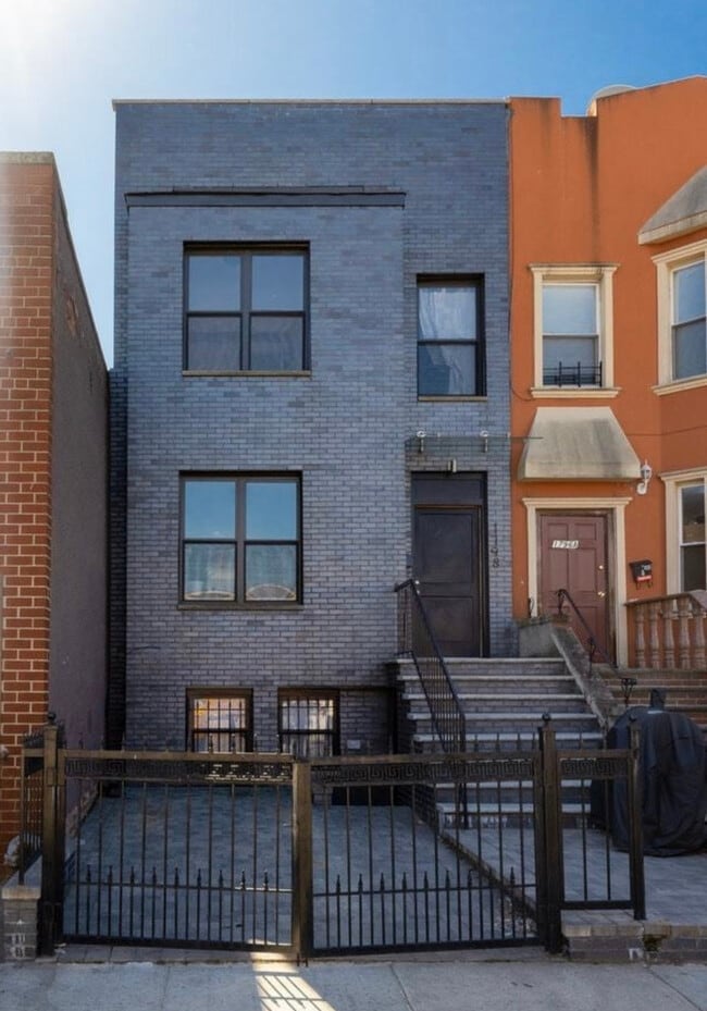 Photo - 1798 Pacific St Unit Fl 2