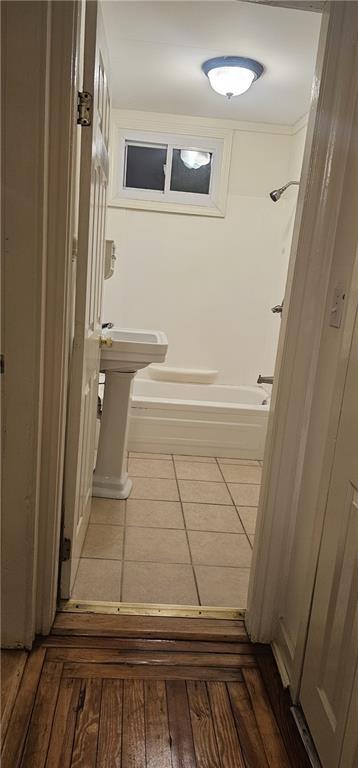 Photo - 511 Broadway