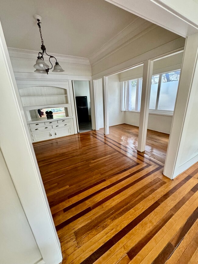 View of separate Den/Office Area - 6200 De Longpre Ave Unit B