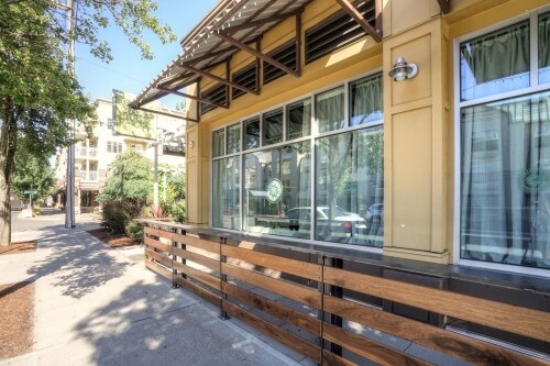 Photo - Saxe Apartments - 2 bedrooms Unidad 2bd/1ba $2695 (HUGE PATIO!) Plank Floors!