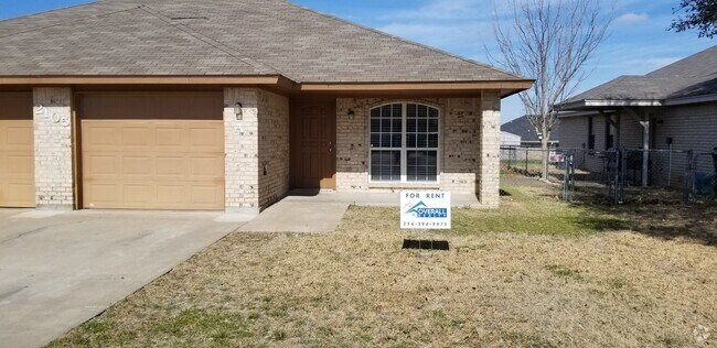 Building Photo - 2105 Agate Dr Rental