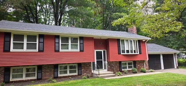 Building Photo - 45 Renshaw Rd Rental