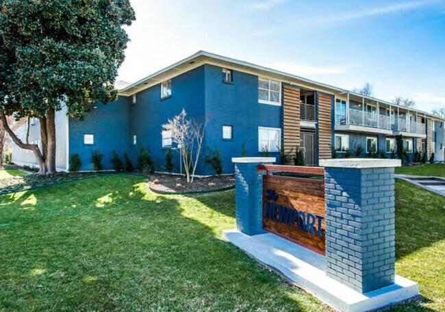 Building Photo - 4950 Live Oak St Unit #4950