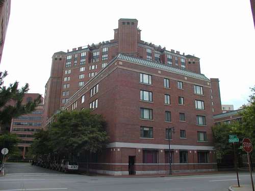 Vista alternativa, la parte trasera. - River Court