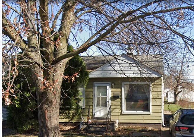 Photo - 22738 Sharrow Ave