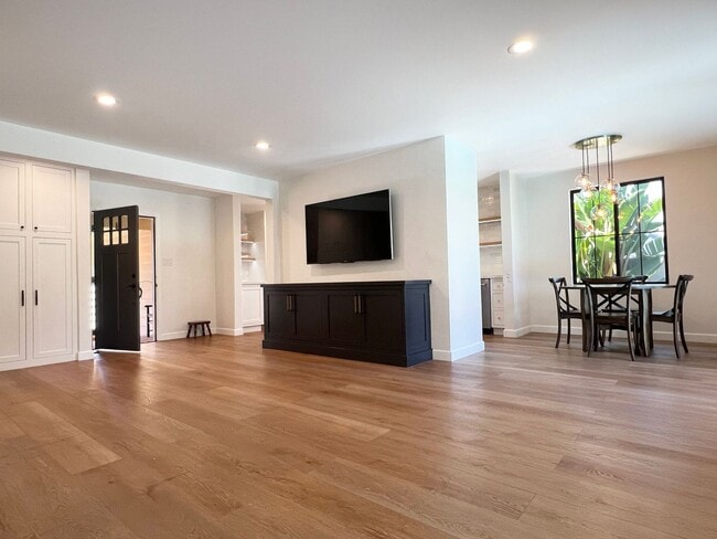 **6807 E Belice St Long Beach** Beautiful ... - **6807 E Belice St Long Beach** Beautiful ...