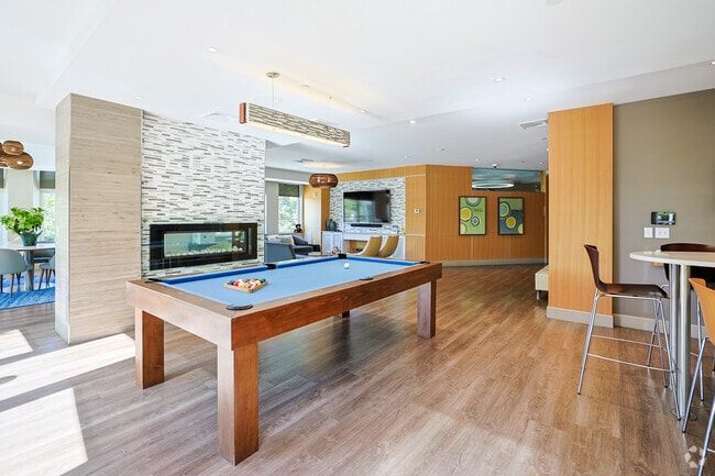 Lookout Lounge